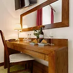 Hotel Yarden By Artery 3*